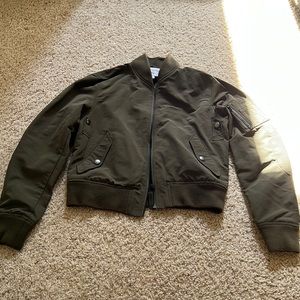 Uniqlo puffer jacket